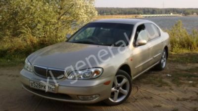 Лобовое стекло Nissan Cefiro A33